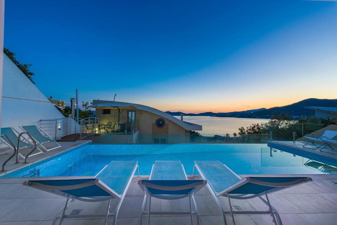 Villa Evian Palaiontsiflikion Exterior foto