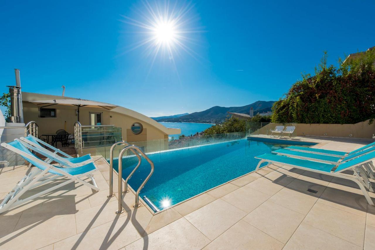 Villa Evian Palaiontsiflikion Exterior foto